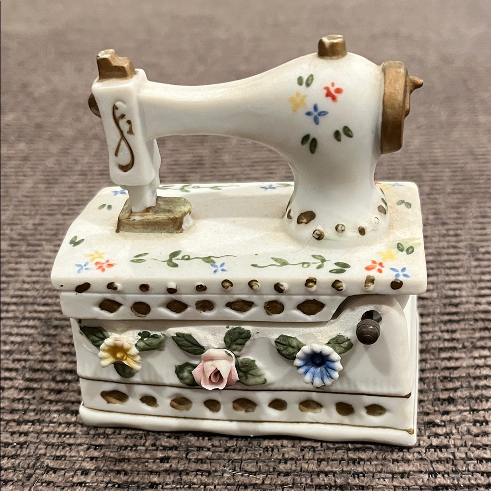 Sewing Machine Trinket Box